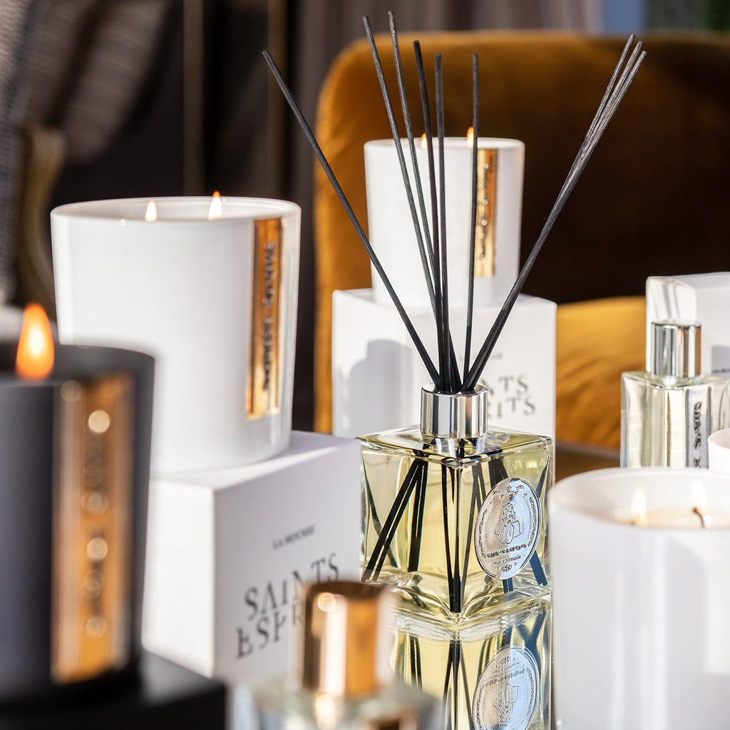 Saints Esprits - WOOD - Reed diffuser (Myrrh and Cyprus)                                